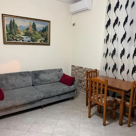 Cozy Apartment Tirana